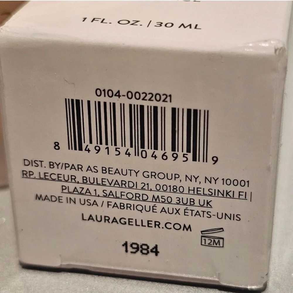 Laura Geller Double Take Liquid Foundation - Fair